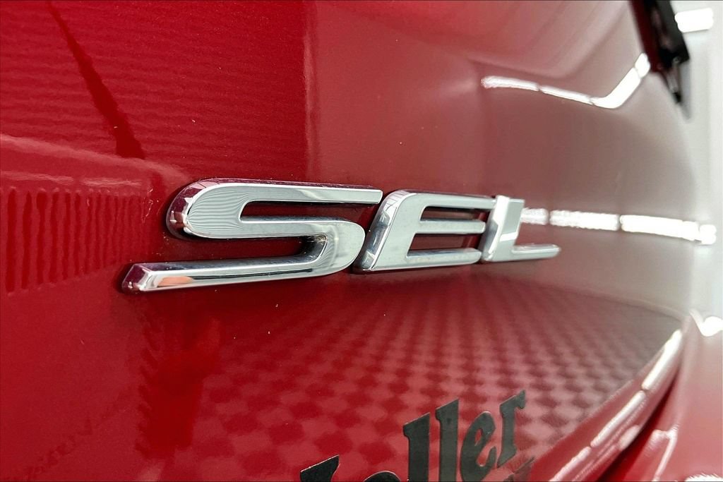 Certified 2023 Ford Edge SEL w/ Convenience Package AWD/4WD image 8