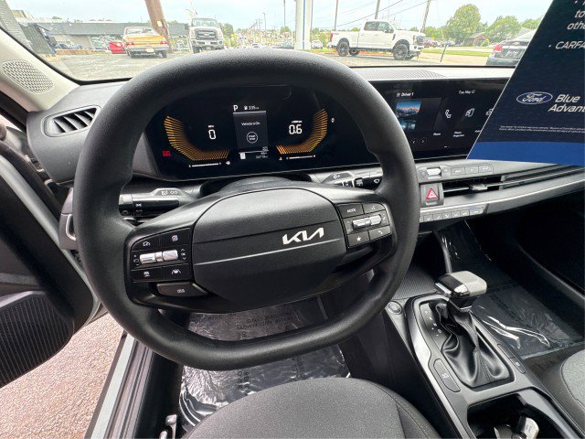 Used 2025 Kia K4 FWD image 15