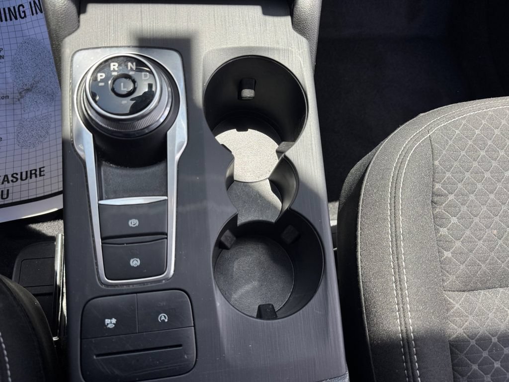 Certified 2025 Ford Escape Active AWD/4WD image 30
