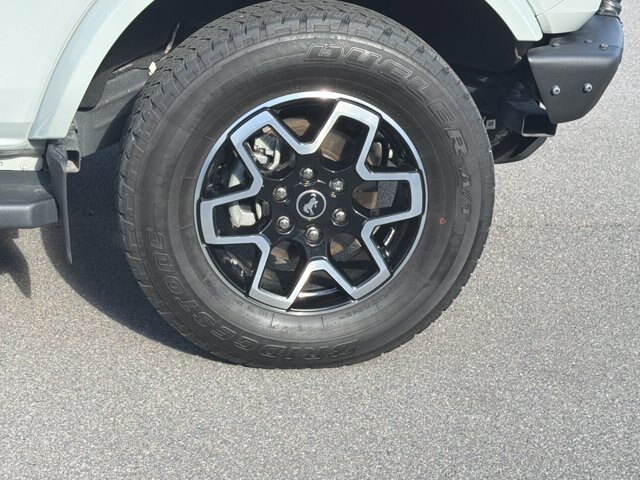 Certified 2023 Ford Bronco Outer Banks AWD/4WD image 6