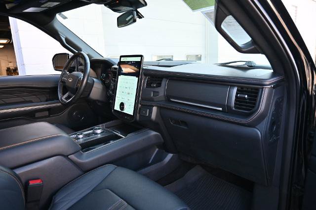 Certified 2023 Ford Expedition Platinum AWD/4WD image 24