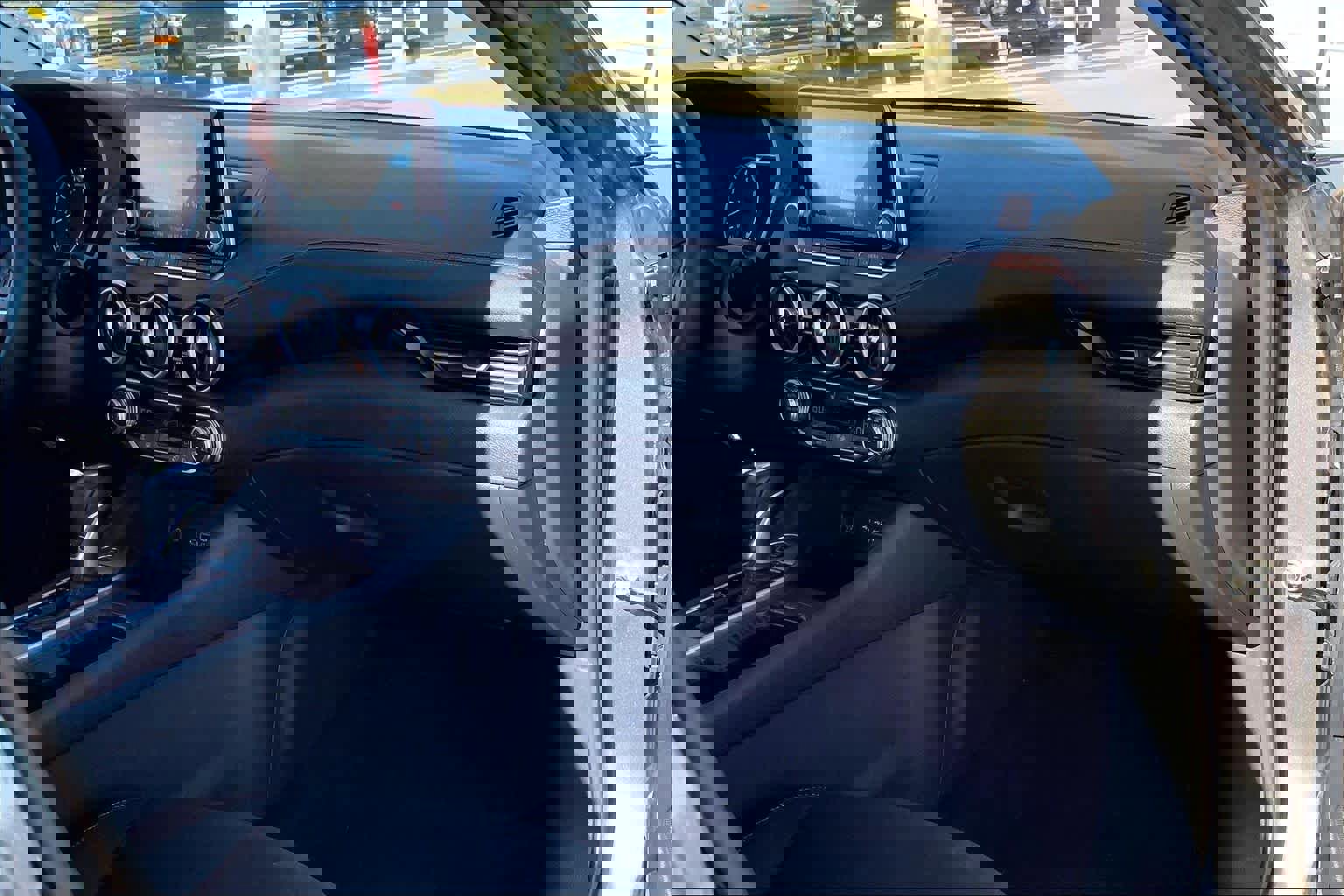 Used 2025 Nissan Sentra SR image 19