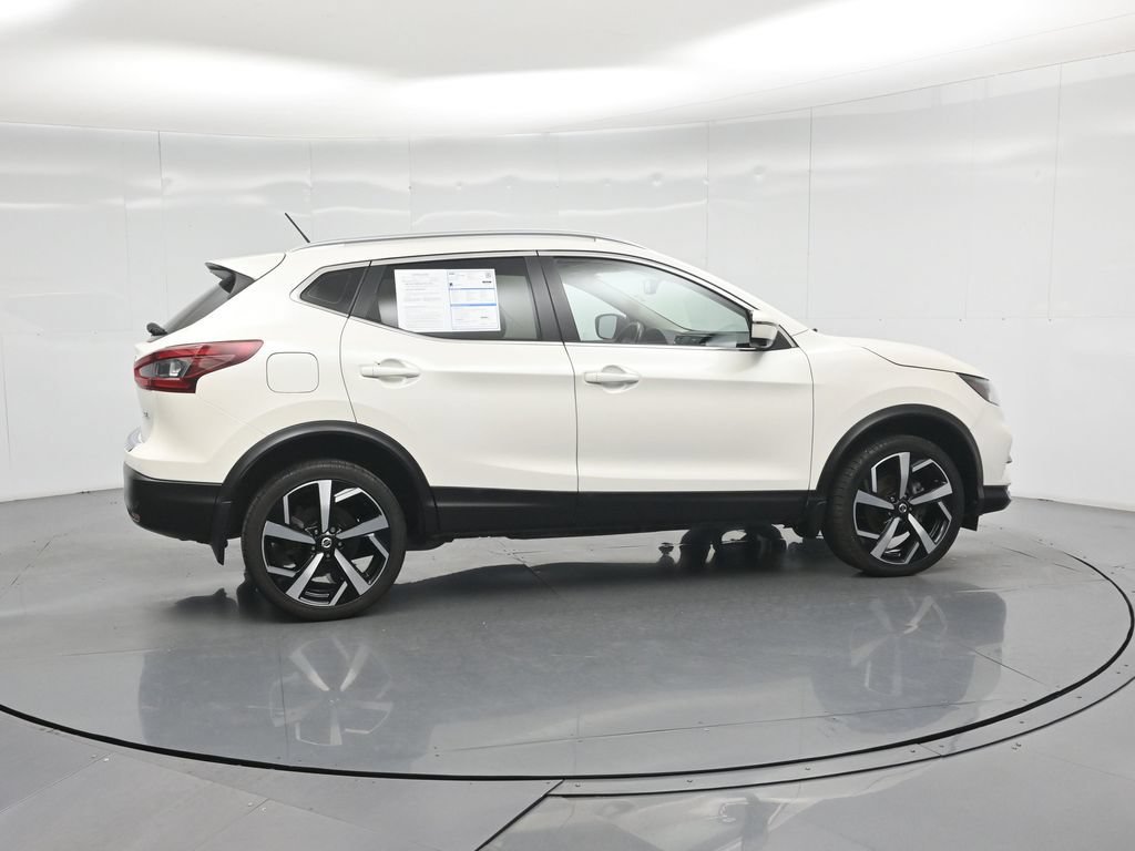 Used 2020 Nissan Rogue Sport SL w/ Premium Package FWD image 28