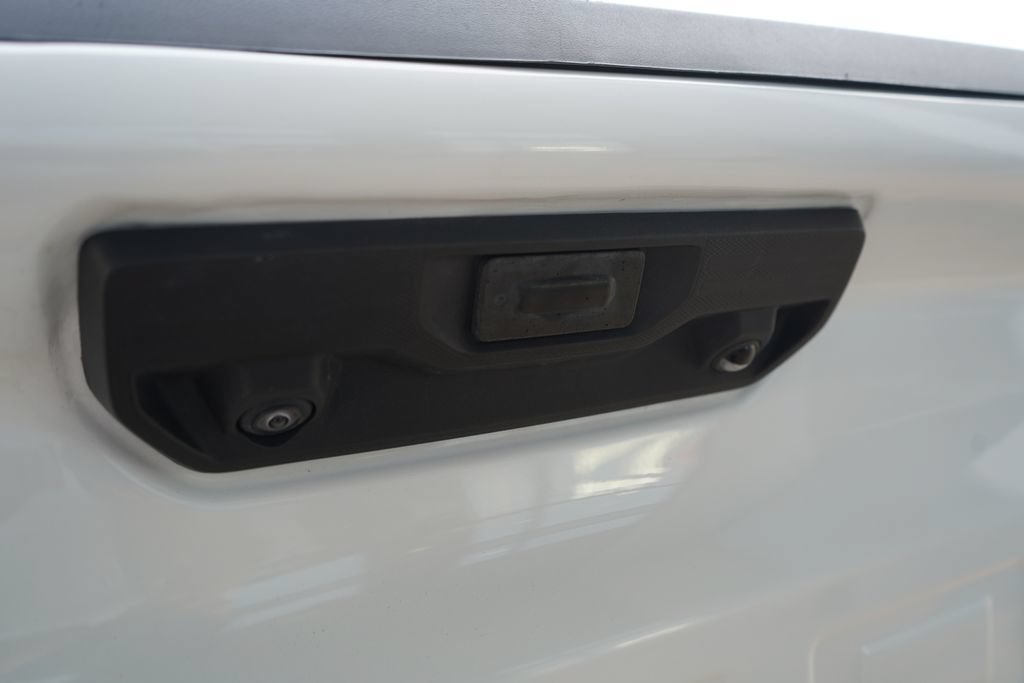 Used 2025 Chevrolet Silverado 1500 LT RWD image 15