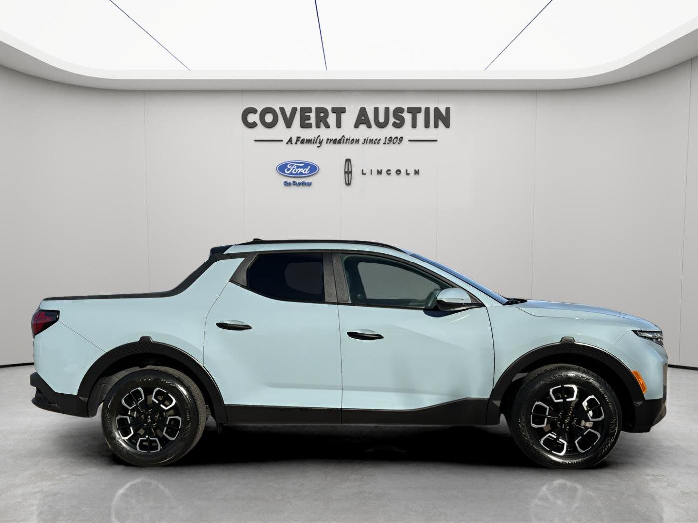 Used 2023 Hyundai Santa Cruz SEL w/ Activity Package image 6