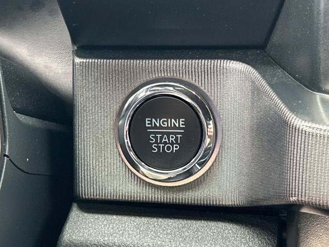 Certified 2025 Ford F250 Platinum AWD/4WD image 32