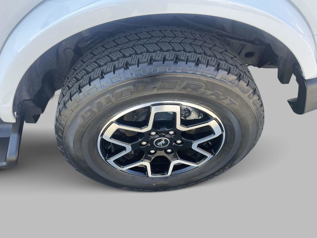 Certified 2025 Ford Bronco Outer Banks image 7