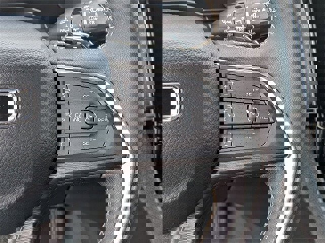 Used 2024 Jeep Grand Cherokee L Altitude image 20