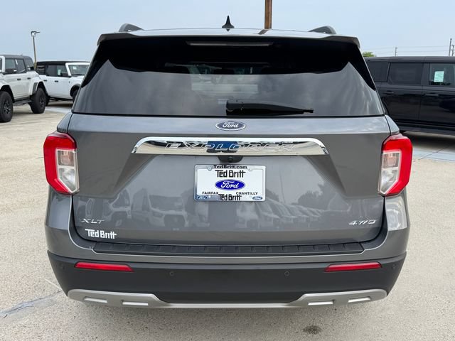 Certified 2022 Ford Explorer XLT w/ Equipment Group 202A AWD/4WD image 4