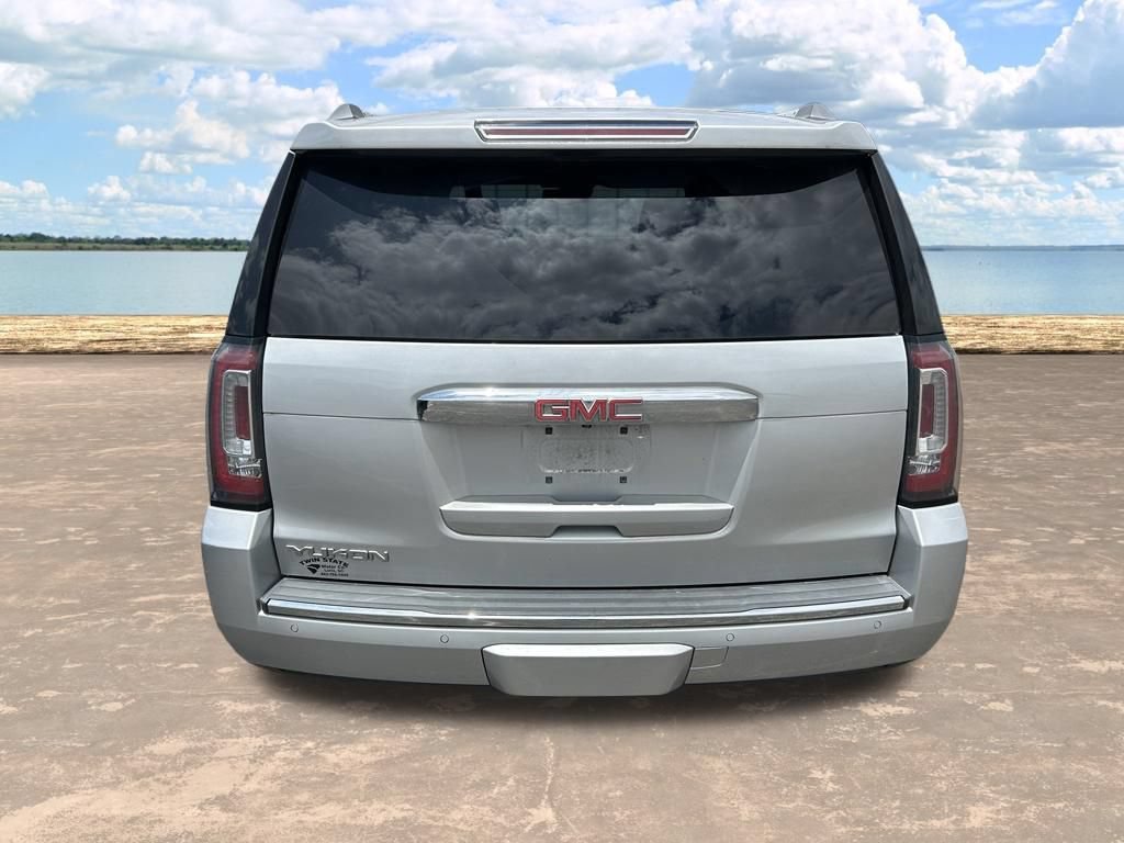 Used 2017 GMC Yukon Denali w/ Open Road Package AWD/4WD image 8