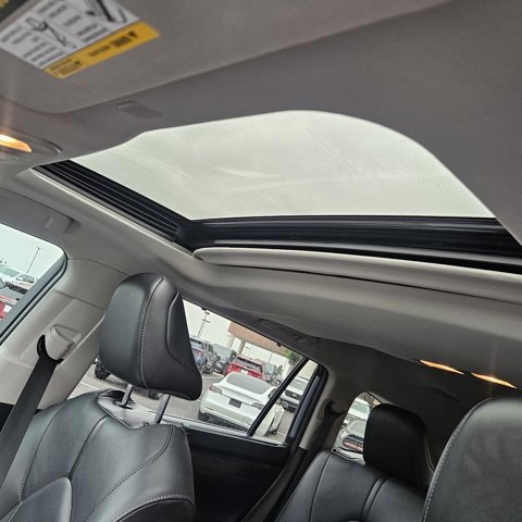 Used 2021 Toyota Highlander Limited image 11