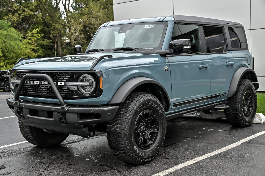 Certified 2021 Ford Bronco First Edition AWD/4WD image 5