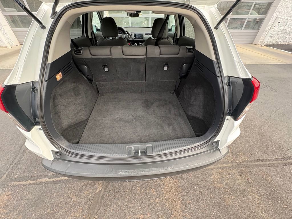 Used 2021 Honda HR-V EX image 27