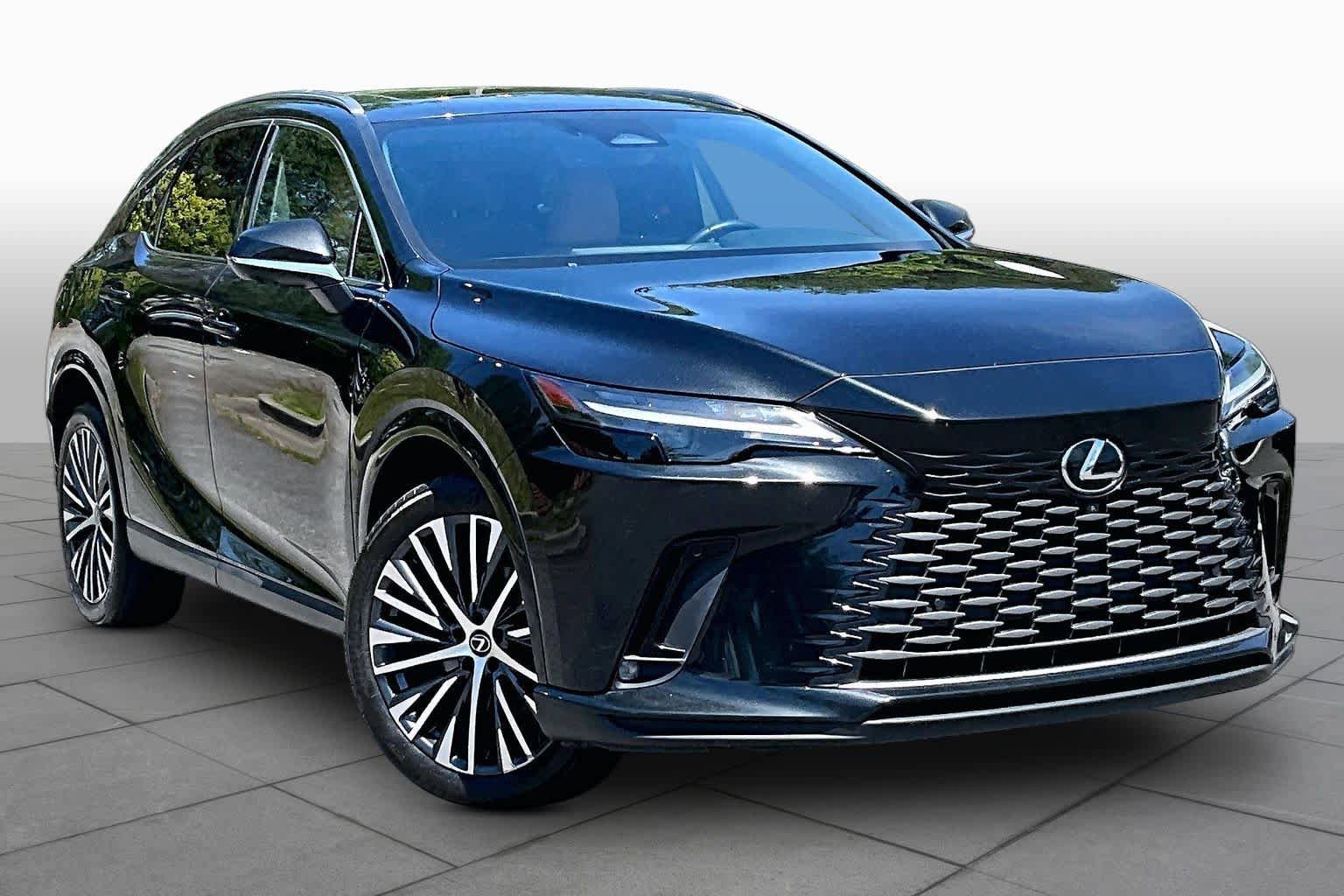 Used 2023 Lexus RX 350 Premium Plus w/ Cold Area Package FWD image 3