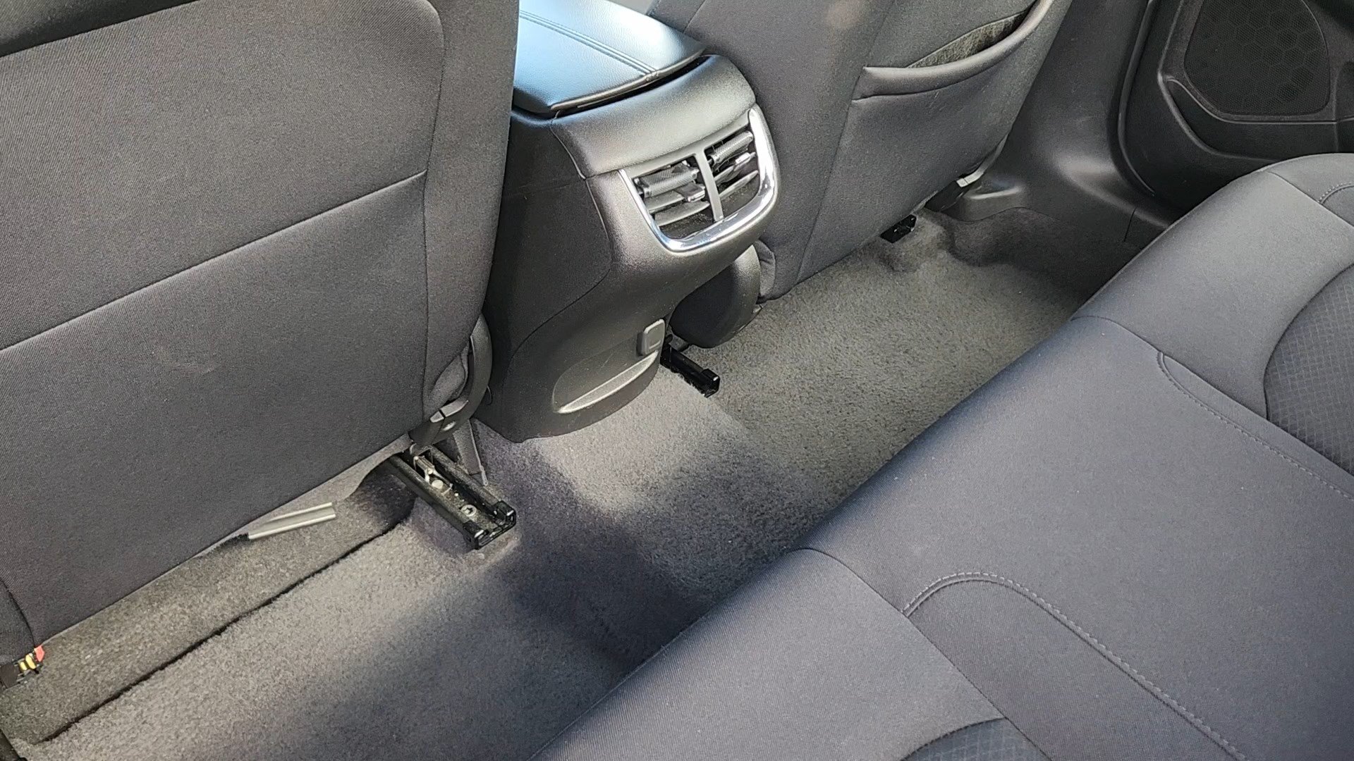 Used 2025 Chevrolet Malibu LT FWD image 17