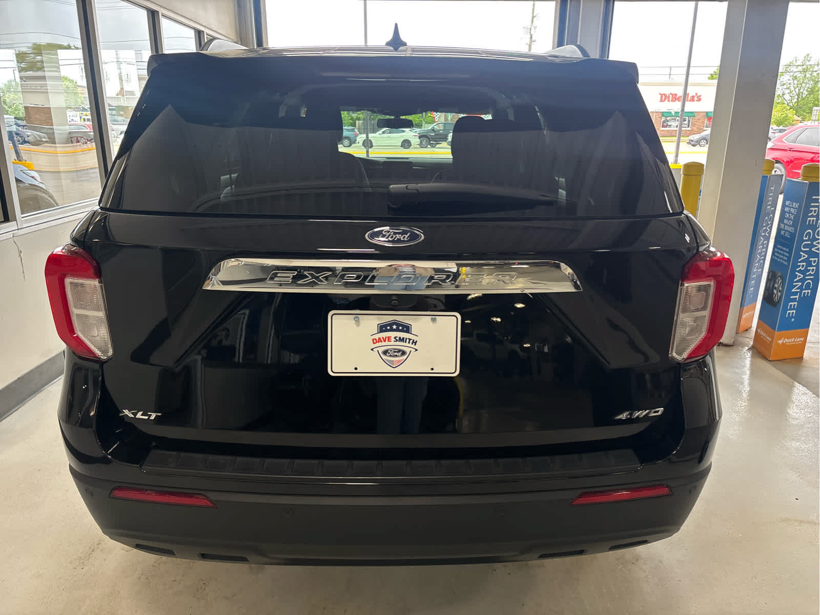 Certified 2022 Ford Explorer XLT AWD/4WD image 8