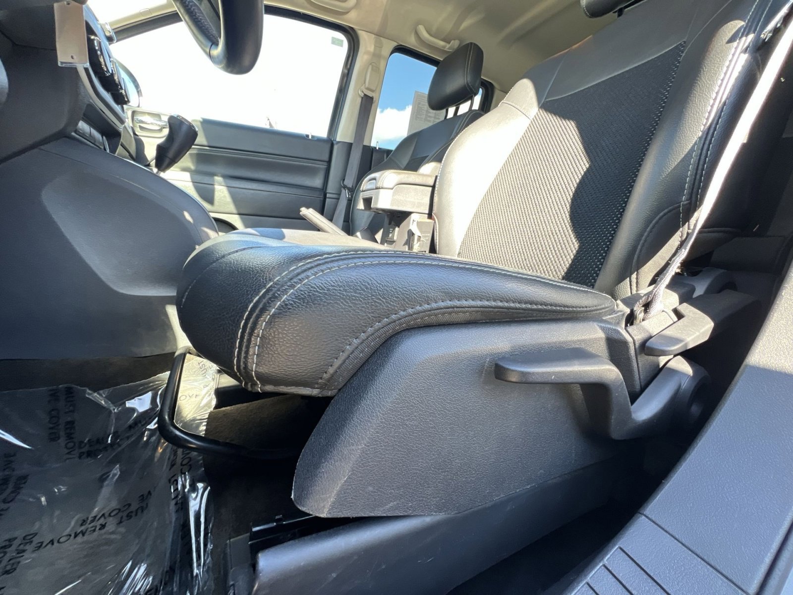 Used 2017 Jeep Compass Latitude image 14