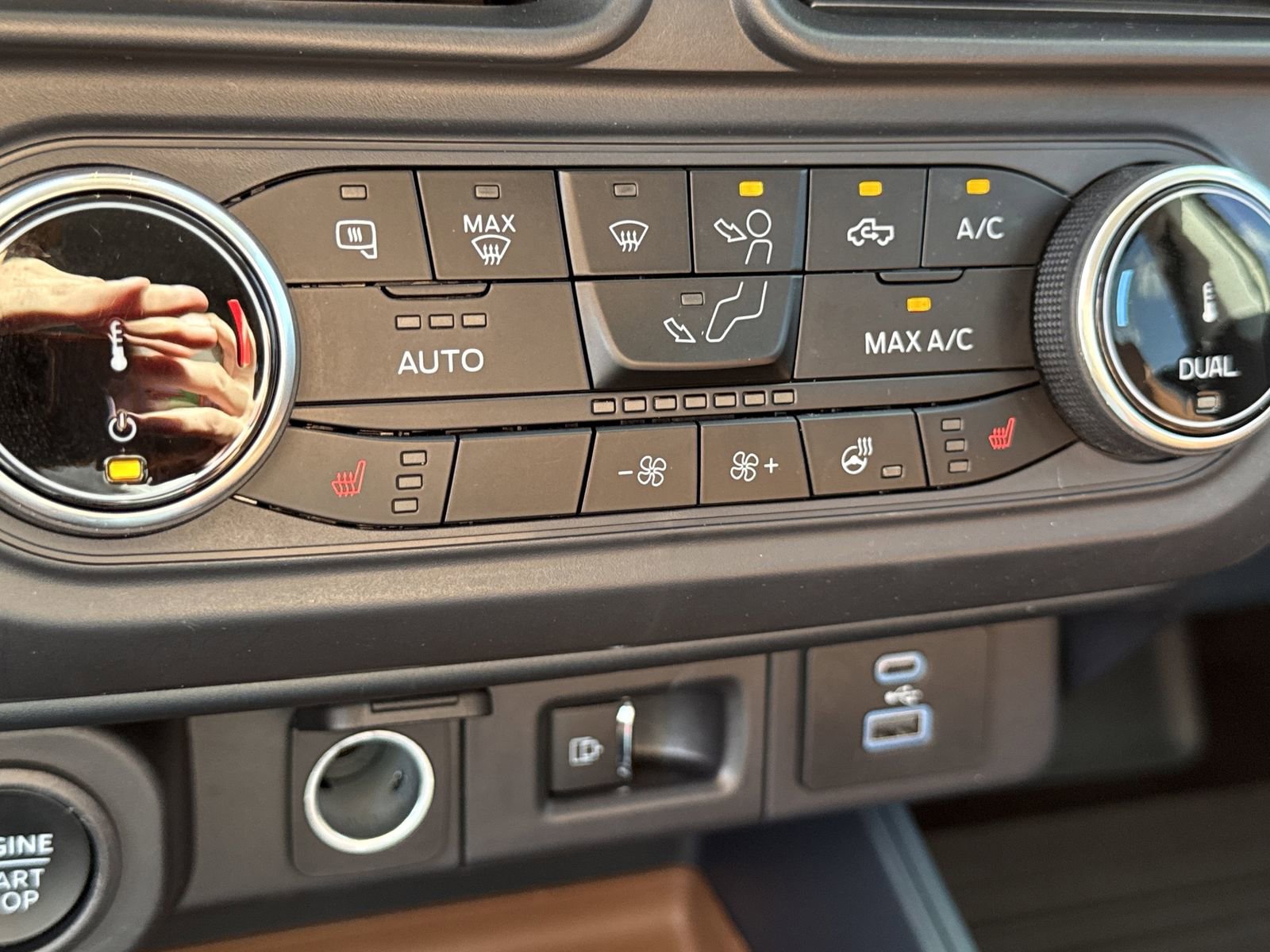 Certified 2024 Ford Maverick Lariat image 27