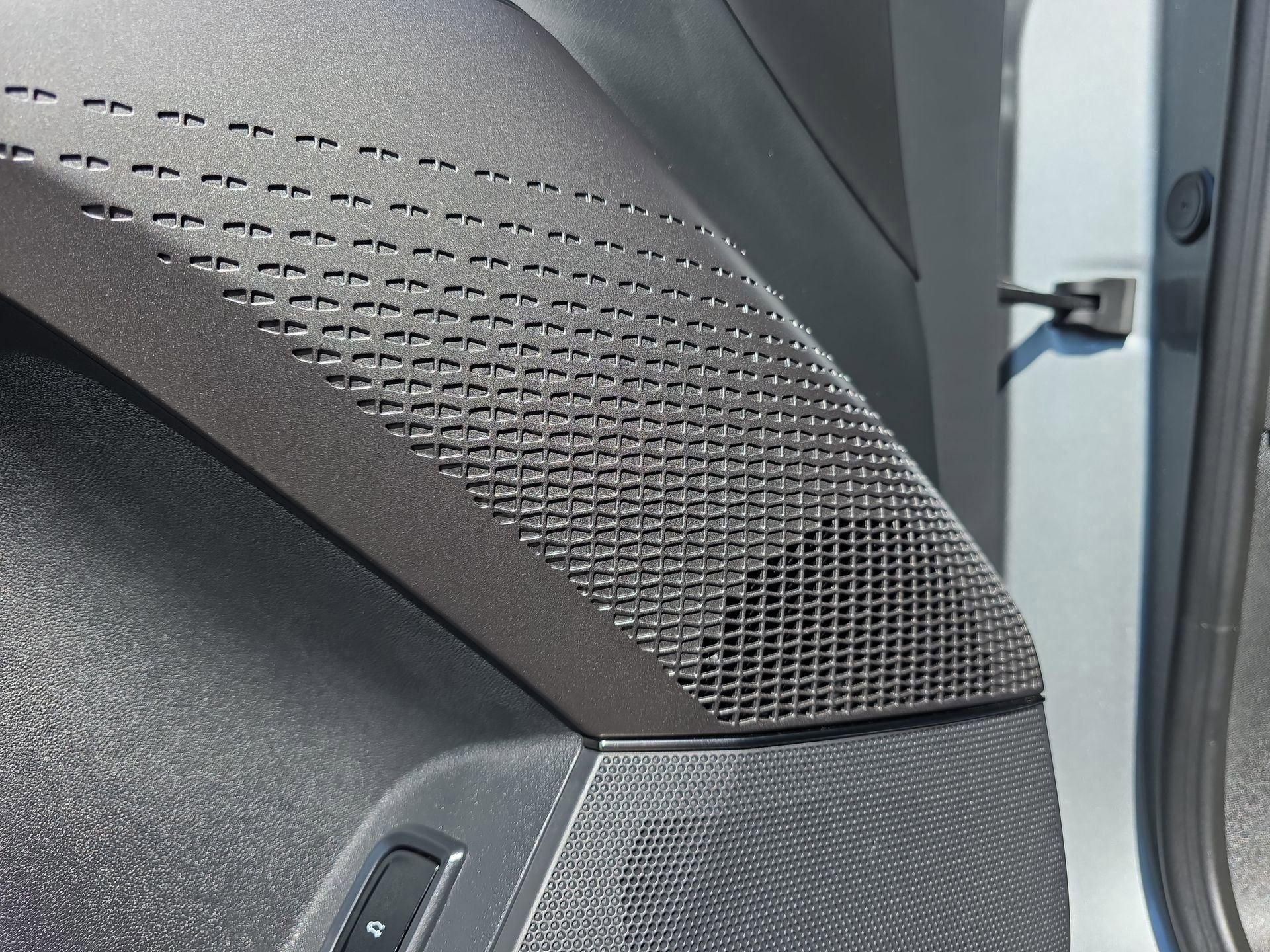 Used 2024 Cadillac Lyriq Sport image 47