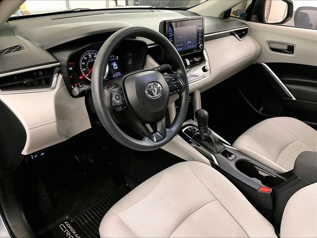 Used 2022 Toyota Corolla Cross L FWD image 12