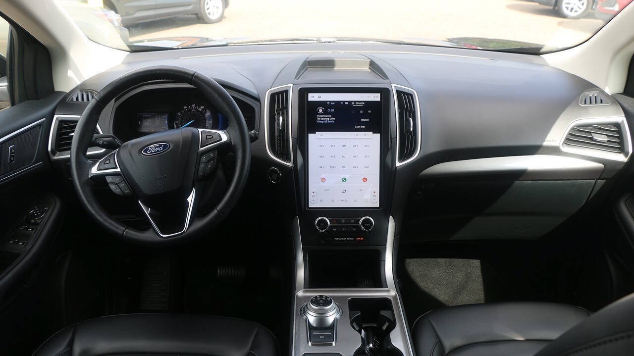 Certified 2024 Ford Edge SEL w/ Convenience Package AWD/4WD image 16