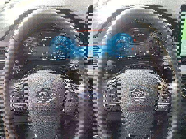 Certified 2024 Ford Escape SE w/ PHEV Premium Package image 21