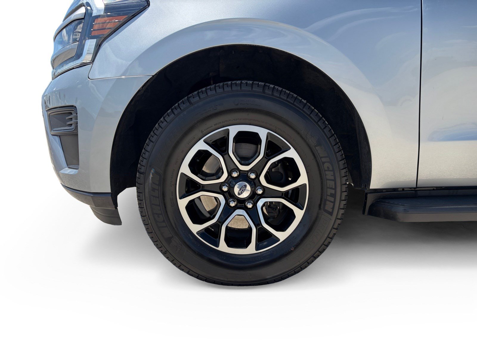Certified 2024 Ford Expedition XLT RWD image 9