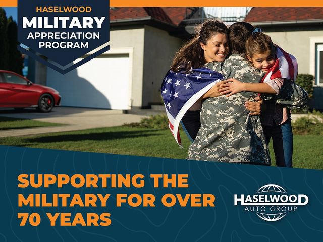 Certified 2022 Ford Explorer XLT w/ Equipment Group 202A image 11