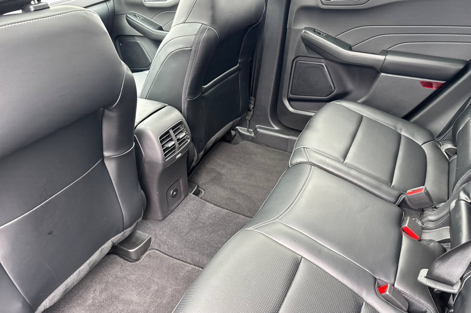 Certified 2023 Ford Escape Platinum FWD image 15