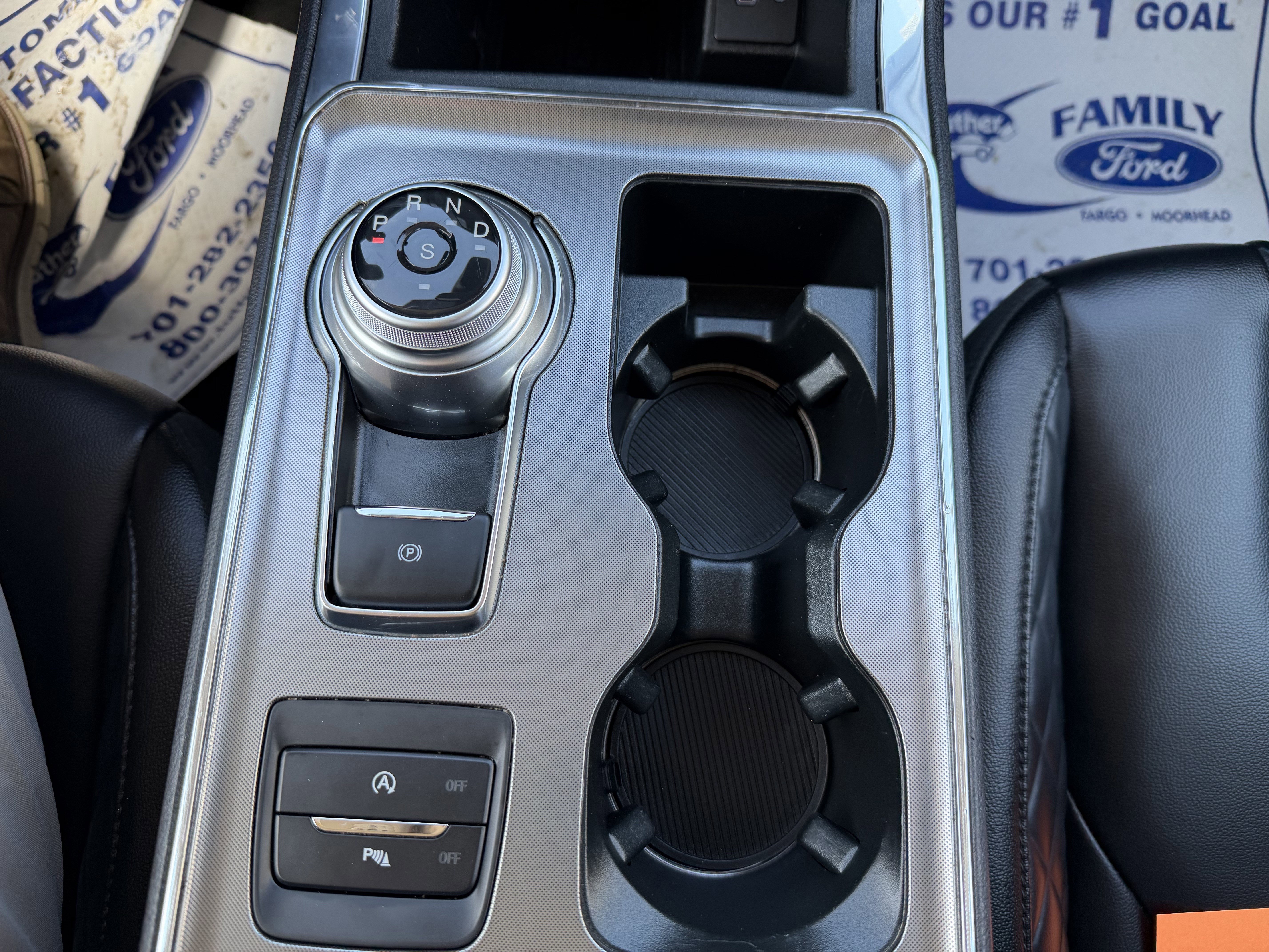 Certified 2024 Ford Edge Titanium AWD/4WD image 17