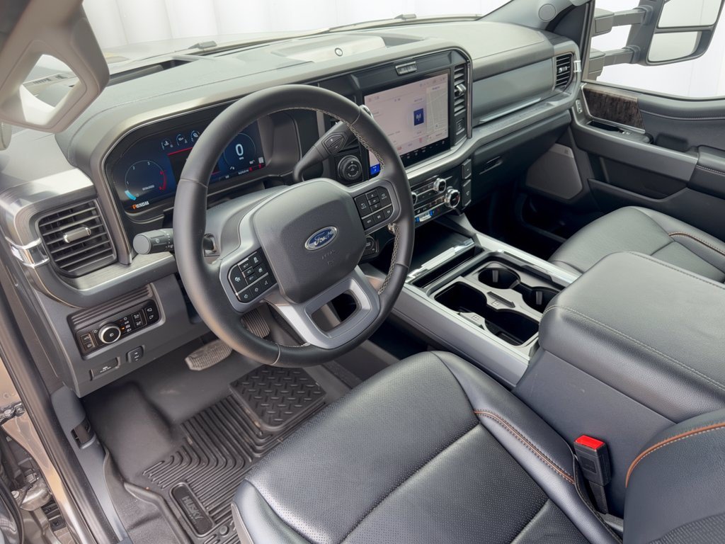 Certified 2025 Ford F350 Lariat w/ Lariat Ultimate Package AWD/4WD image 4