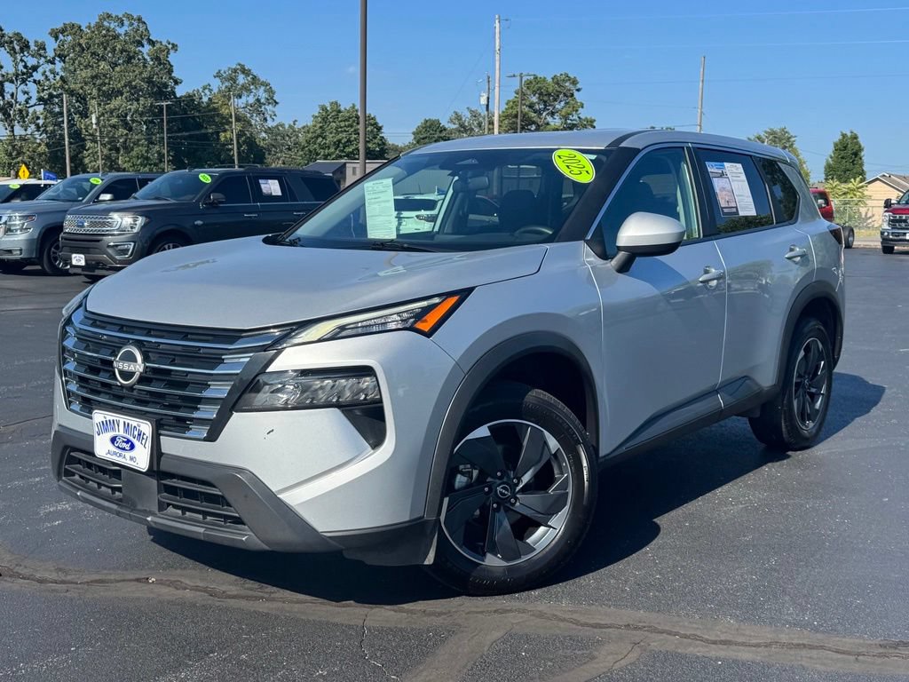 Used 2025 Nissan Rogue SV FWD image 28