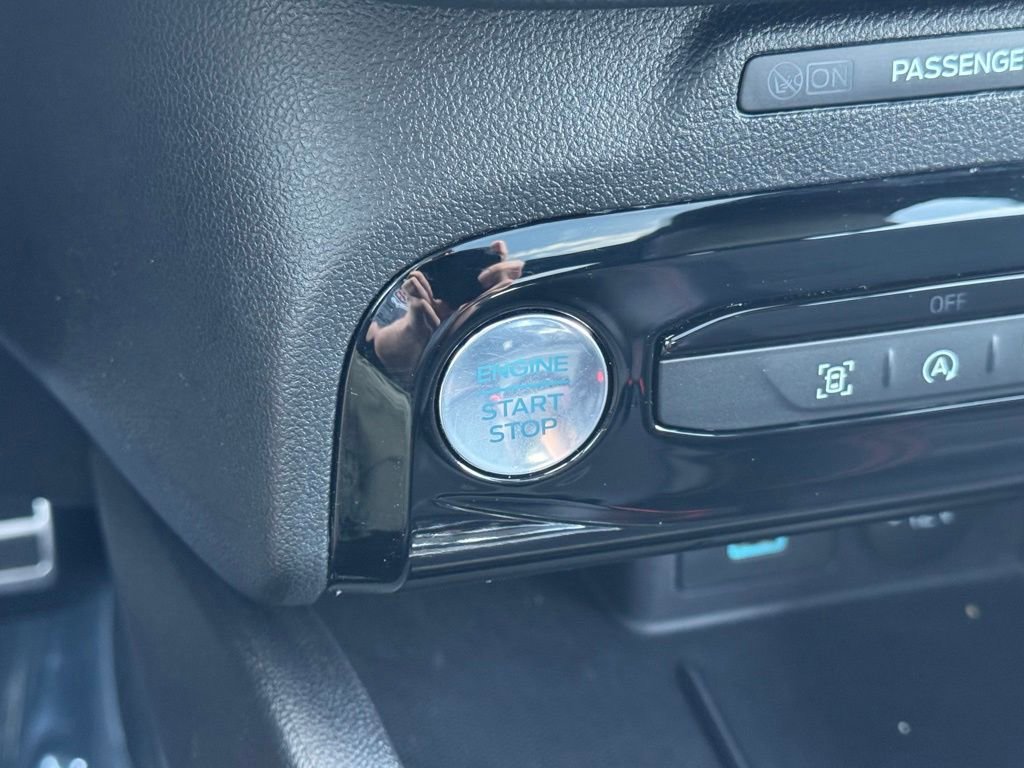 Certified 2023 Ford Escape ST-Line w/ Tech Pack #1 AWD/4WD image 19
