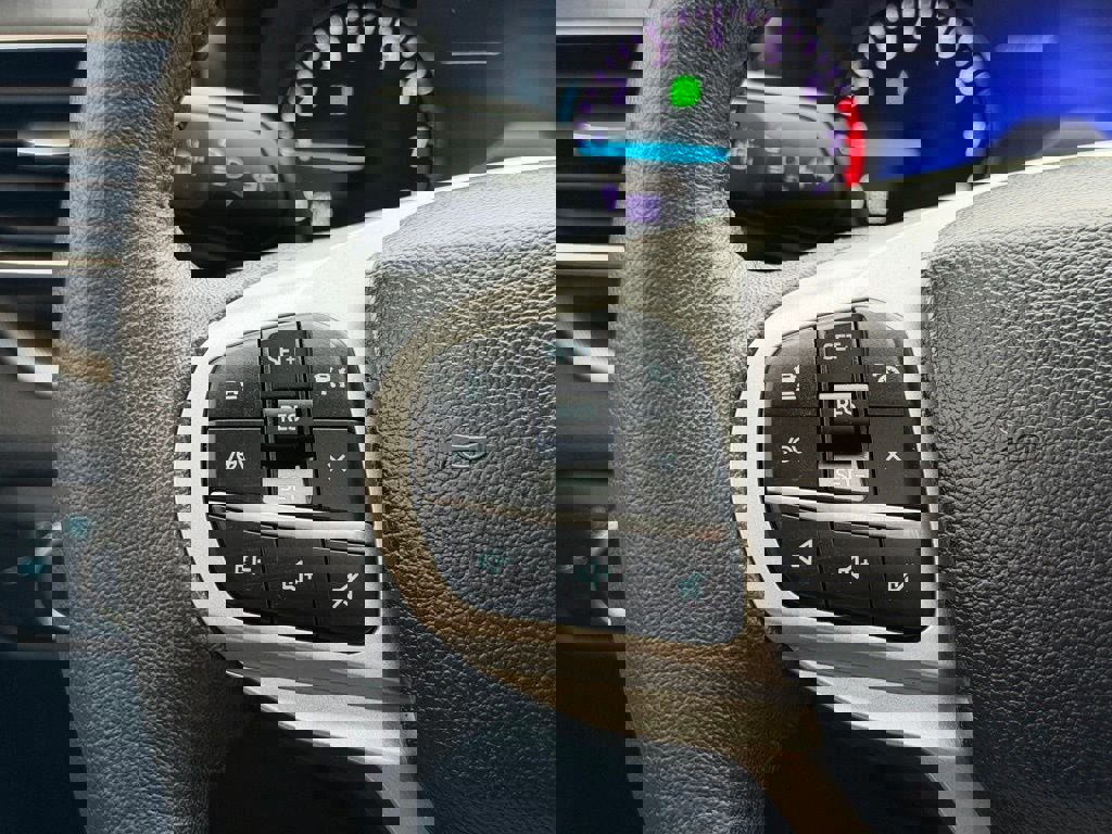 Certified 2022 Ford Explorer XLT w/ Equipment Group 202A image 43