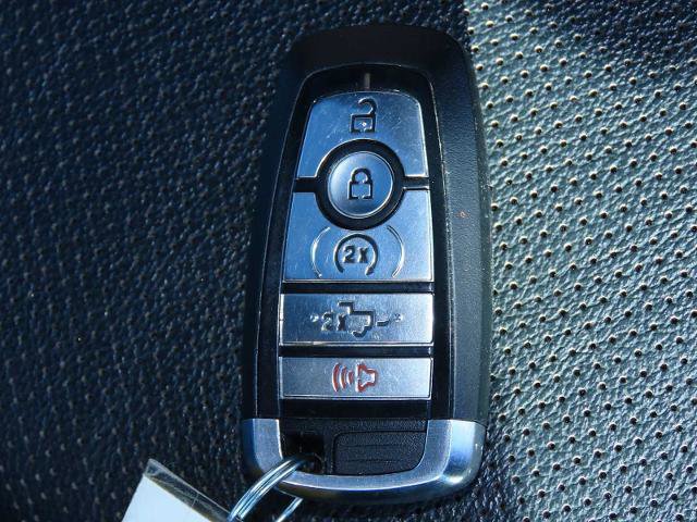 Certified 2021 Ford F150 Lariat w/ Equipment Group 502A High image 36