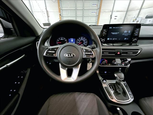 Used 2021 Kia Seltos LX AWD/4WD image 5