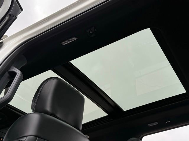 Certified 2024 Ford F150 Platinum w/ Equipment Group 702A High image 5