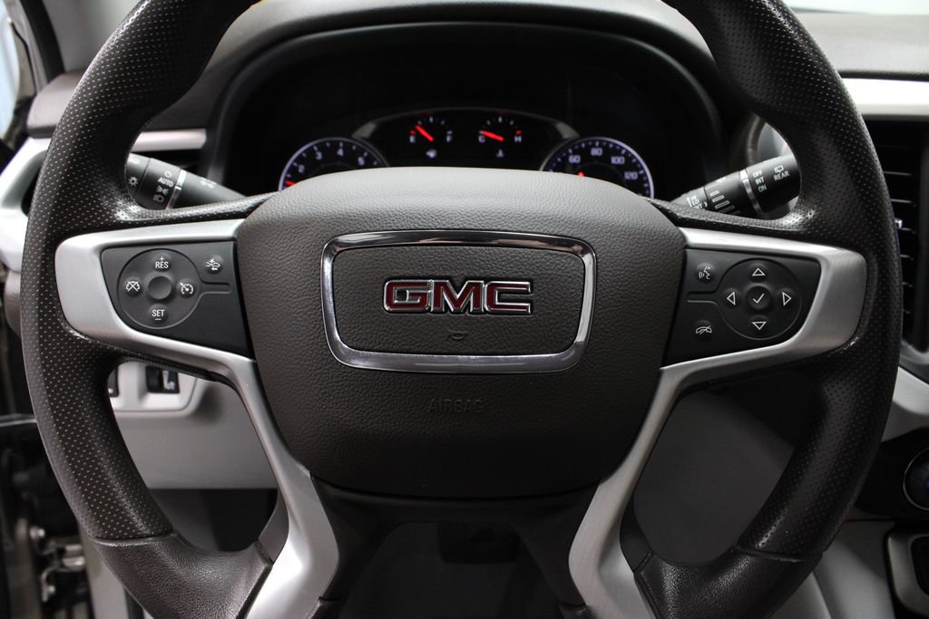 Used 2023 GMC Acadia SLE w/ Driver Convenience Package FWD image 31