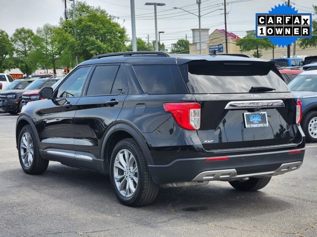 Certified 2023 Ford Explorer XLT w/ Equipment Group 202A RWD image 5