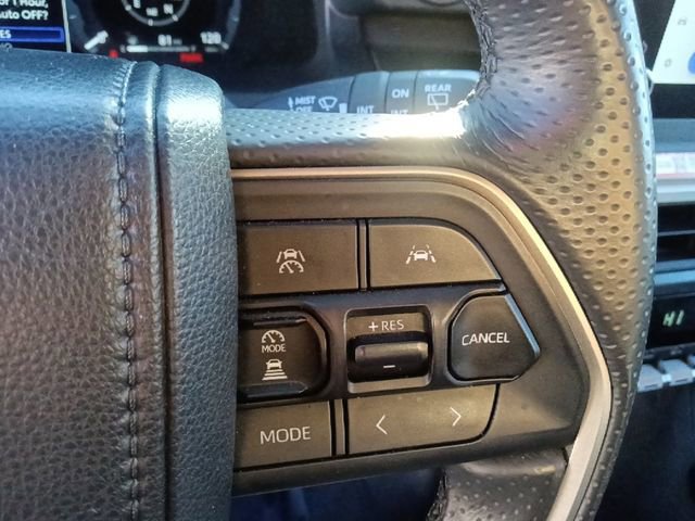 Used 2025 Toyota 4Runner TRD Off-Road AWD/4WD image 18