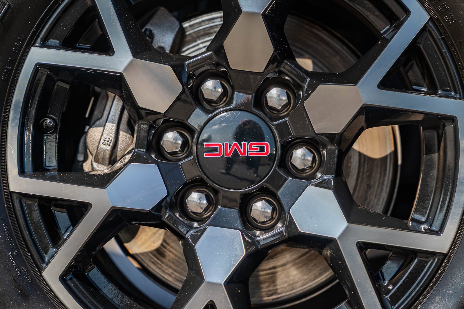 Used 2023 GMC Canyon AT4X image 11