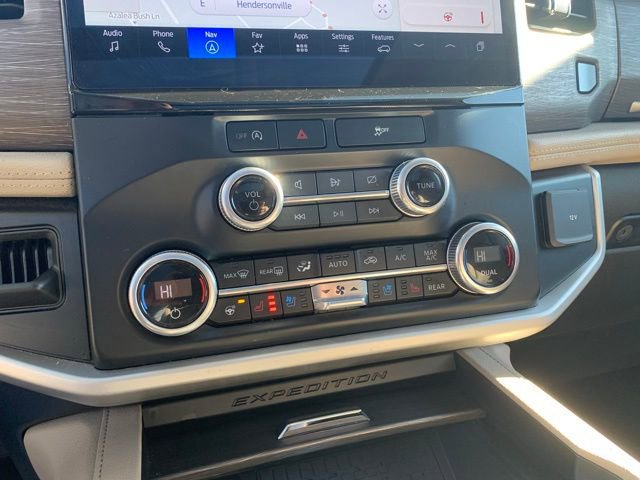 Certified 2024 Ford Expedition Limited image 20