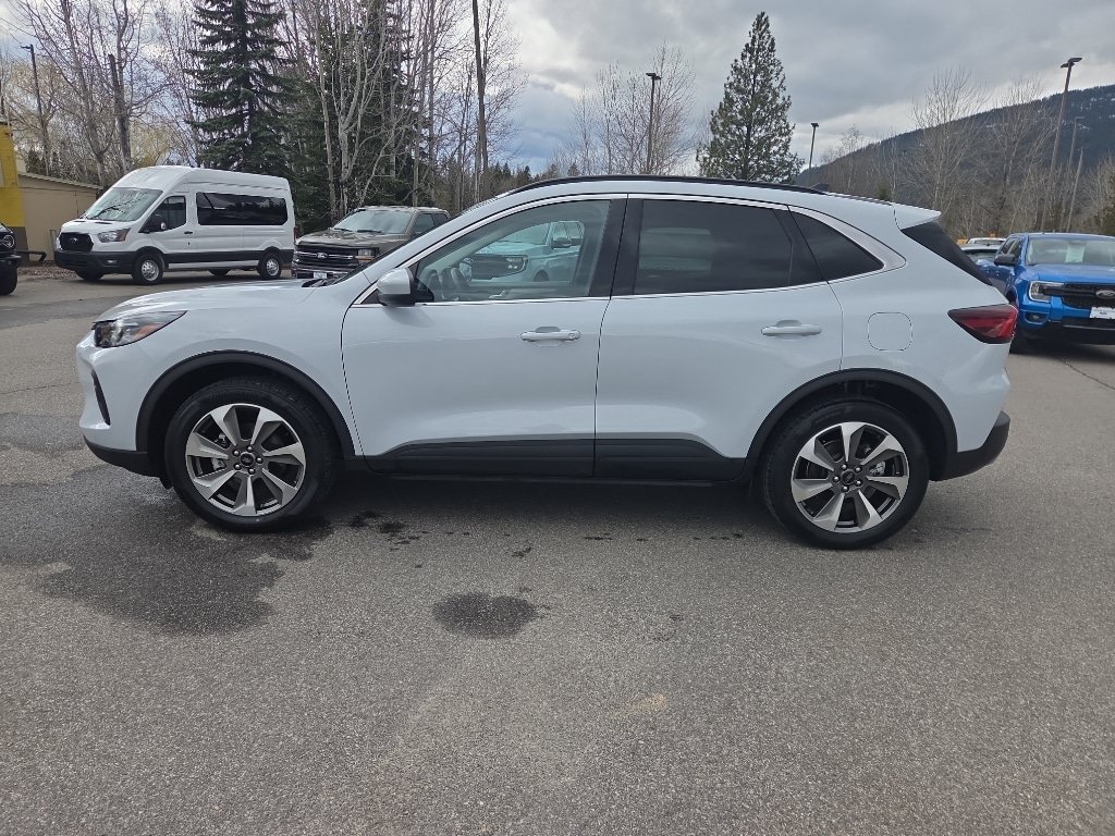 Certified 2025 Ford Escape Platinum AWD/4WD image 5