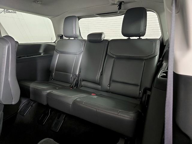 Certified 2025 Ford Expedition Active AWD/4WD image 12