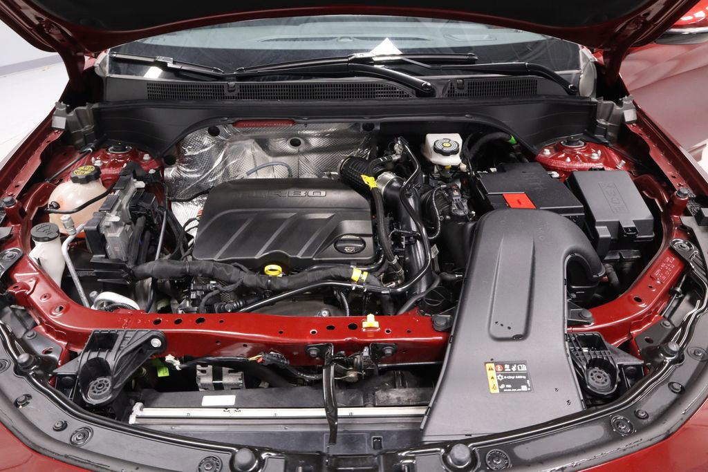 Used 2025 Buick Envista Avenir FWD image 35