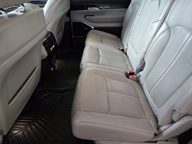 Used 2024 Jeep Wagoneer L 2WD w/ Premium Group I image 32