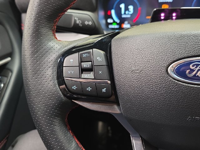 Certified 2025 Ford Explorer ST-Line AWD/4WD image 16