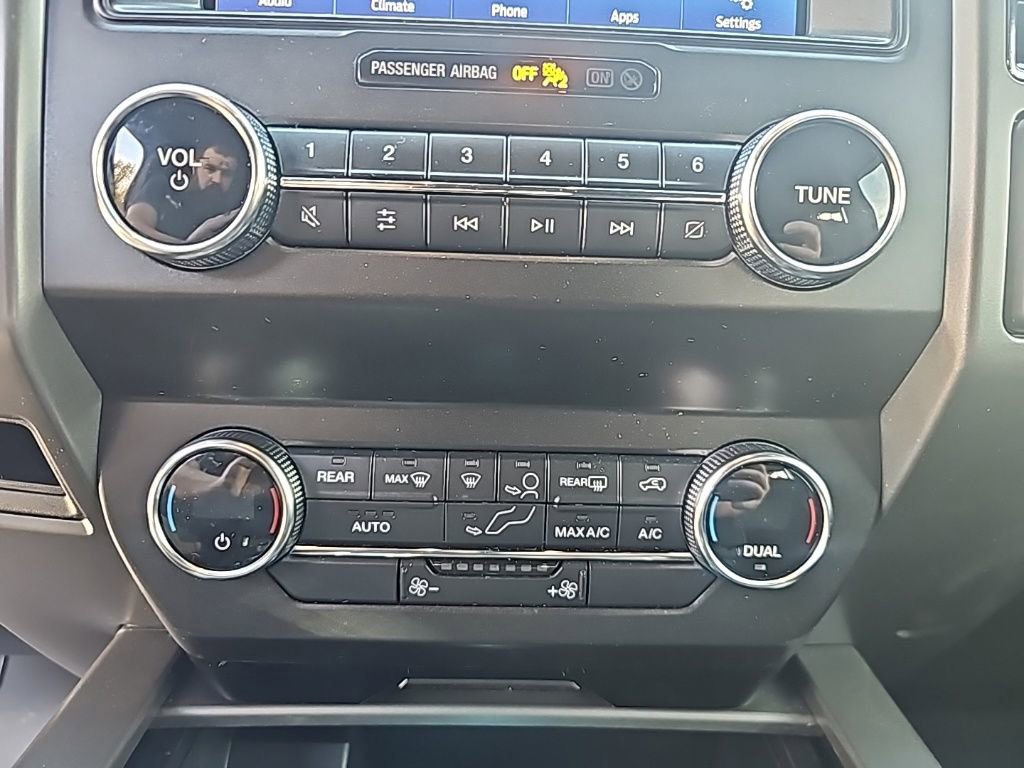 Certified 2020 Ford Expedition XLT image 33