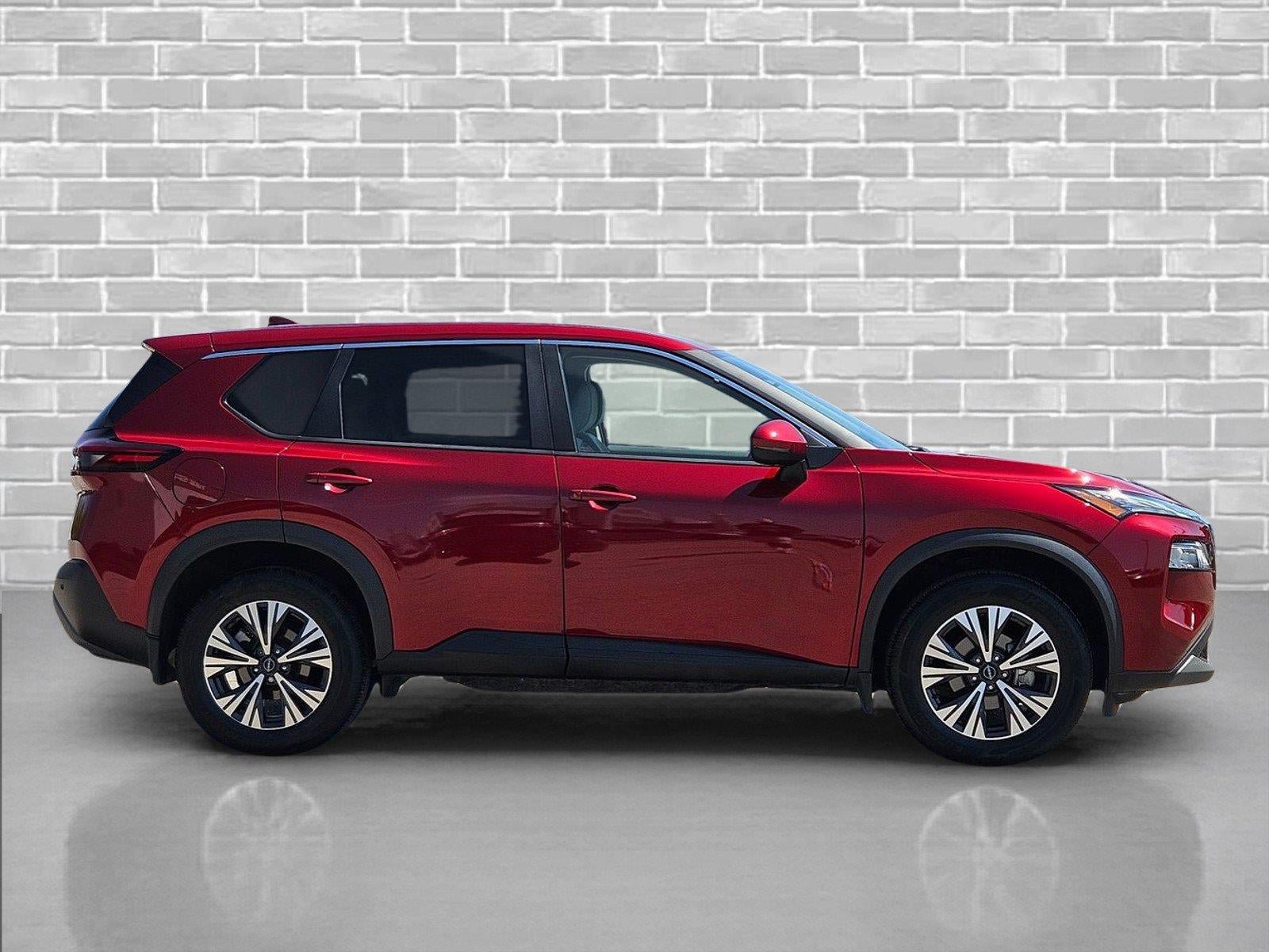 Used 2023 Nissan Rogue SV FWD image 4