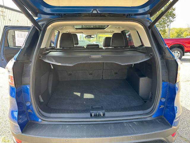 Certified 2017 Ford Escape Titanium w/ Canadian Touring Package image 7